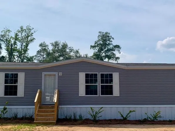 220 Gilford St, Jesup, GA 31546