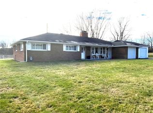 2573 E South Range Rd, New Springfield, OH 44443
