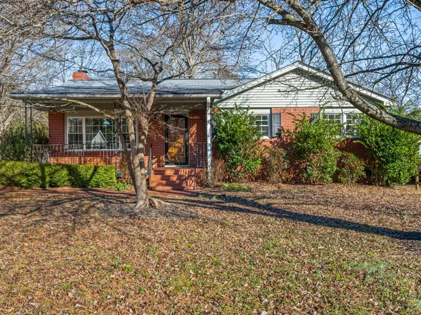 823 Weston St, Raleigh, NC 27610