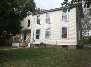 270 Ann St, Elgin, IL 60120