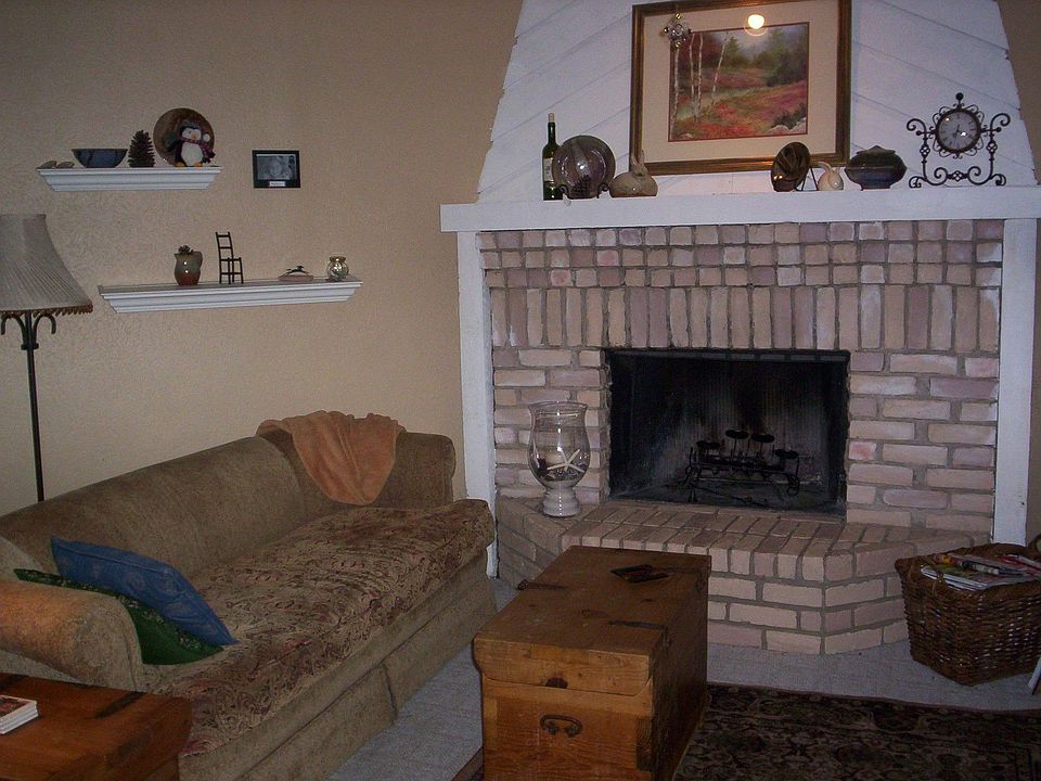 2nd image of 333 Melrose Dr APT 34A