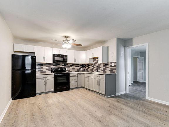 3rd image of 37 Labrook Dr #73d636768