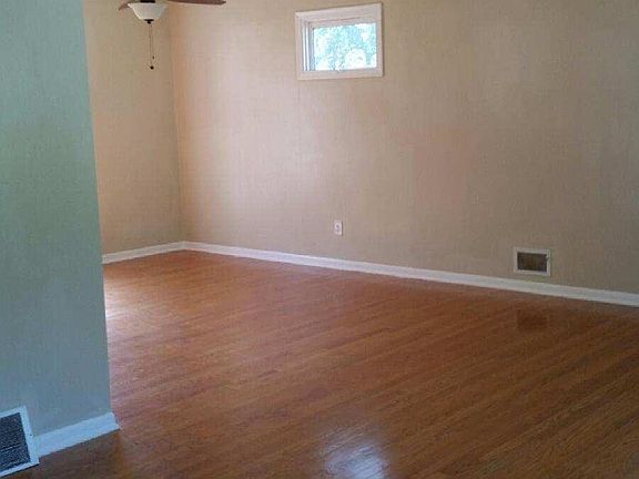 3rd image of 7300 Myrtle Ave