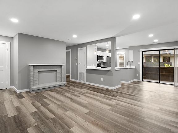 5th image of 2220 E 7th St #210