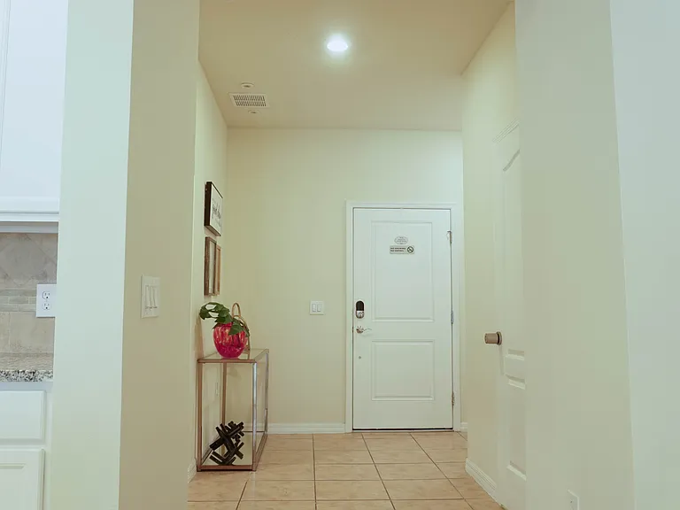 4582 Terrasonesta Dr — Photo 10