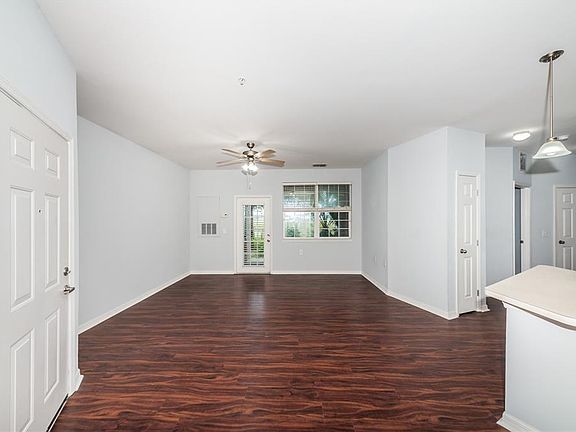 3rd image of 1610 Raena Dr Unit 109