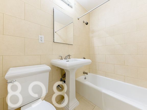 5th image of 135 W 96th St APT 7H