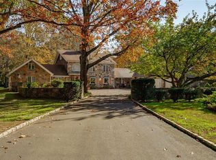 76 Old Byram Lake Rd, Armonk, NY 10504