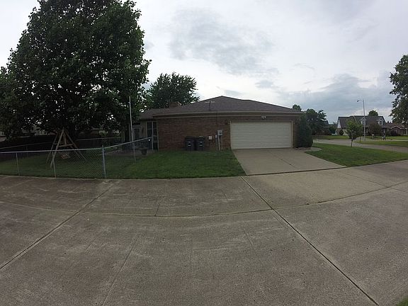 2nd image of 2658 Saratoga Dr