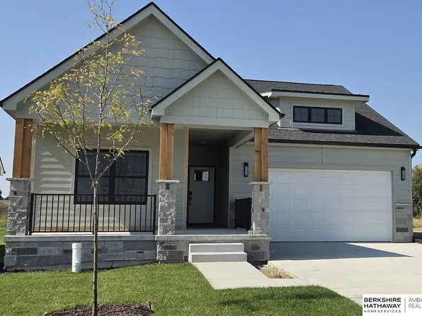 2125 N Broadway St, Wahoo, NE 68066