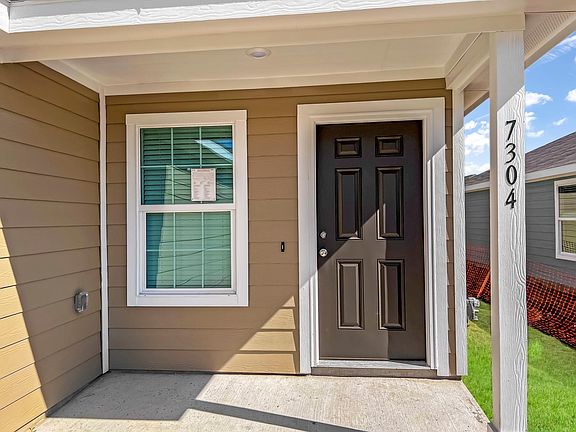 3rd image of 7304 Gray Wolf Ln