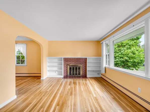 116 Longmeadow Ave, Worcester, MA 01605