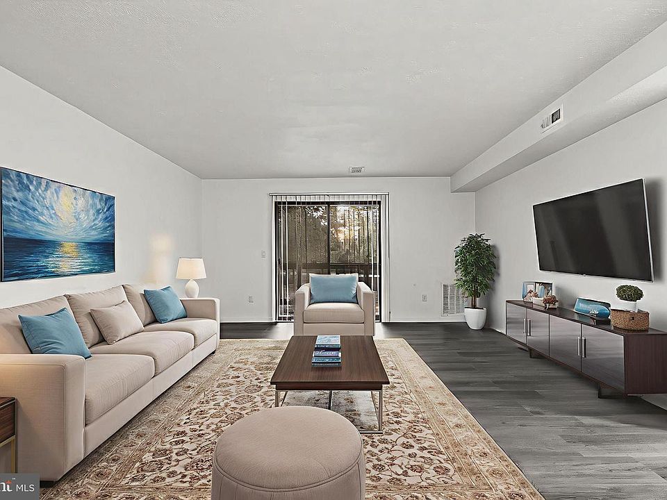 1st image of 1002 Magnolia Woods Ct #1002