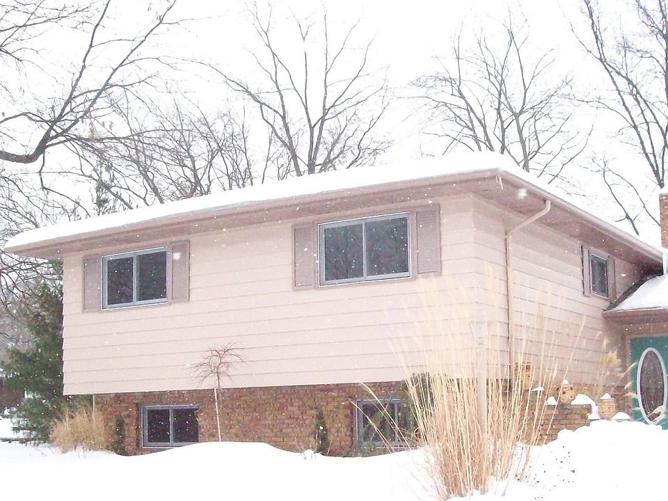 1st image of 14390 Ash Dr
