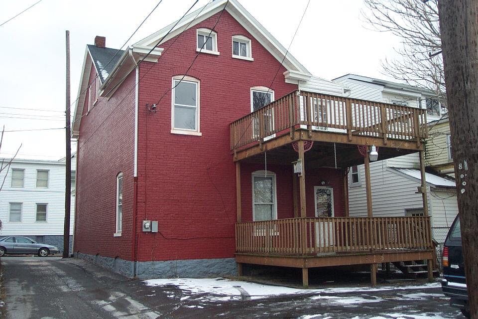 1st image of 223 N Mulberry St