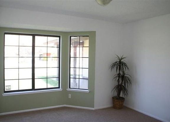 2nd image of 476 Westminister Dr