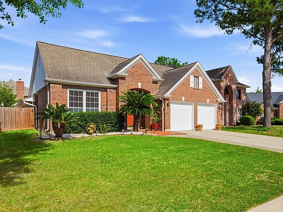 2nd image of 16814 Valley Palms Dr