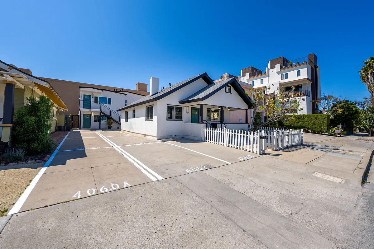 Building Photo - 4062 Goldfinch St