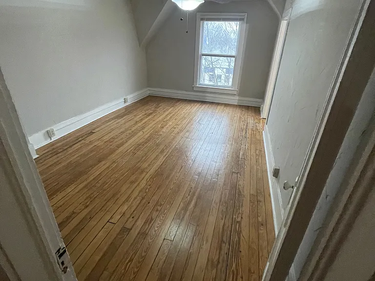 604 SW 6th Ave #3 — Photo 5