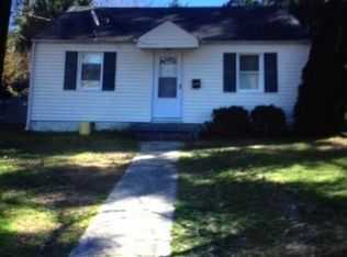 502 N Johnson St, Benson, NC 27504