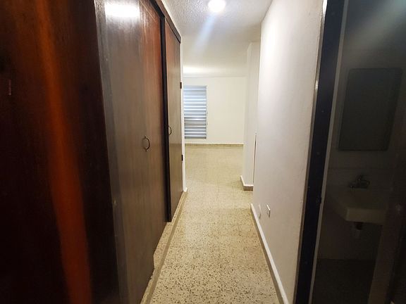 2nd image of 190 Hostos #B322