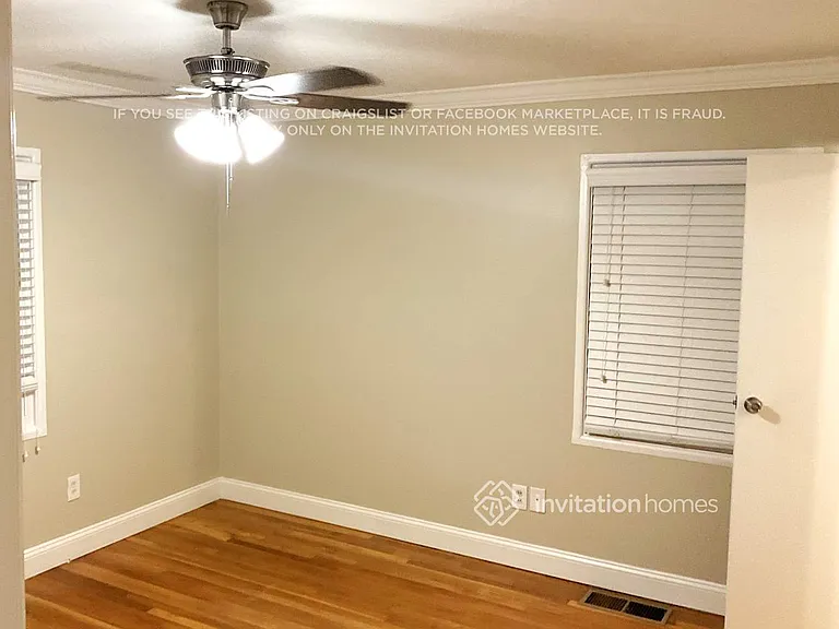 1627 Wildwood Rd — Photo 4