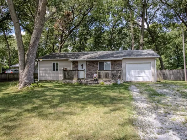 3620 E Debby Dr, Knox, IN 46534