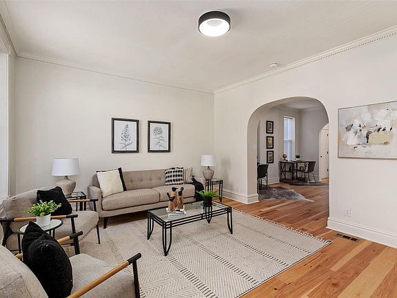 2nd image of 908 Wilmington Ave