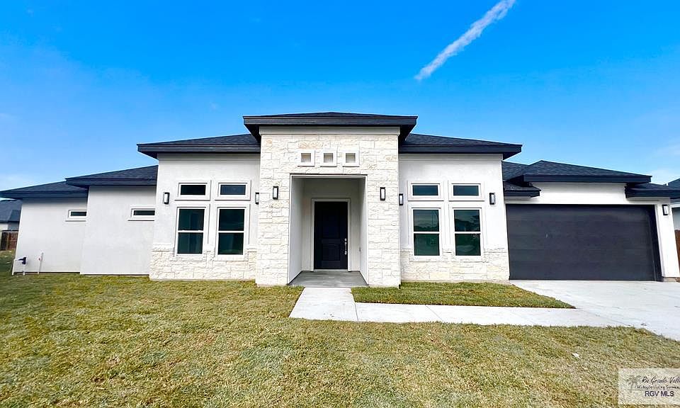 1st image of 7521 Pinewood Lk