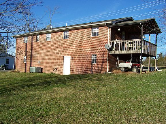 2nd image of 7409 Thomas Ln