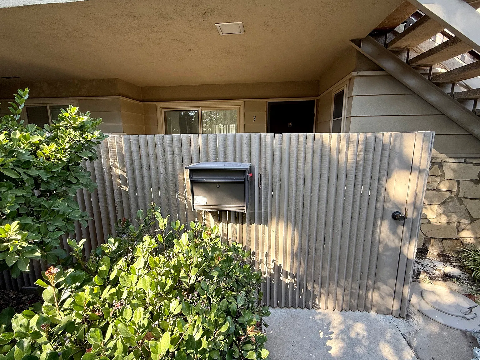 Encina Rd, Goleta — Photo 1