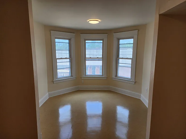 3501 E 93rd St #204 — Photo 11