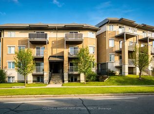 1210 McWatters Rd #6, Ottawa, ON K2C3Y2