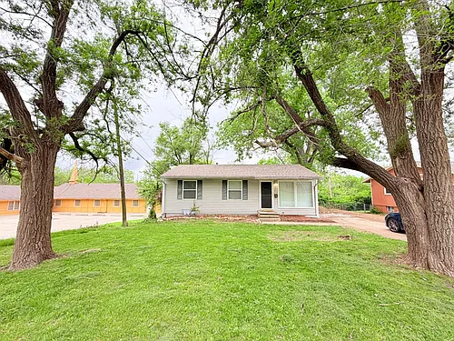 14812 Bellaire Ave Photo 1