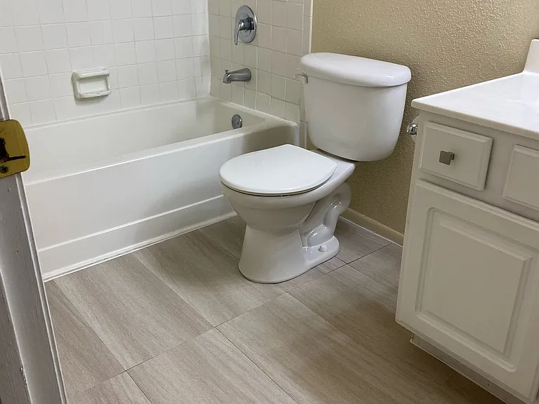 3756 Idlebrook Cir #214 — Photo 10