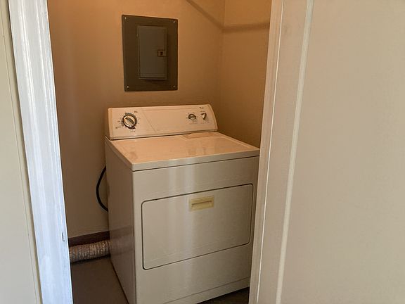 5th image of 75 E Main St Floor 2