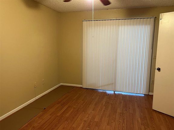 5th image of 1821 Racquet Ct #1821