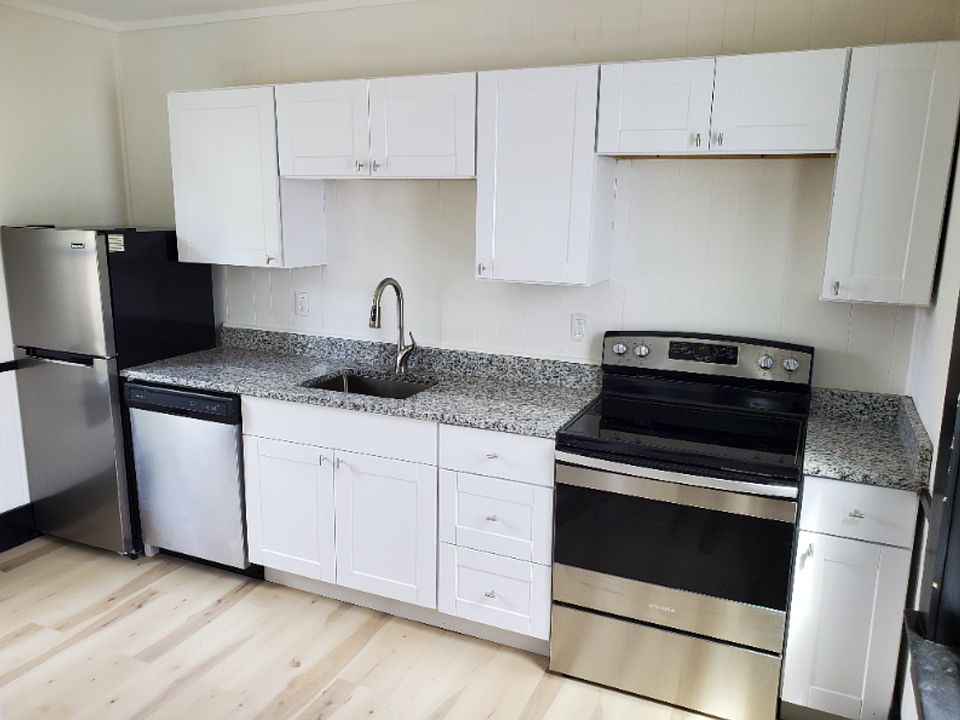 1st image of 20 Pierce St #11067715