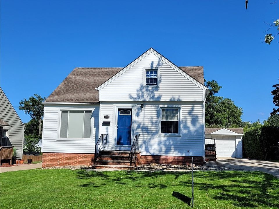 1st image of 1277 Iroquois Ave