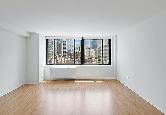 3rd image of 400 W 55th St APT 12C