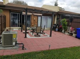 10920 Olive Ave, Pembroke Pines, FL 33026