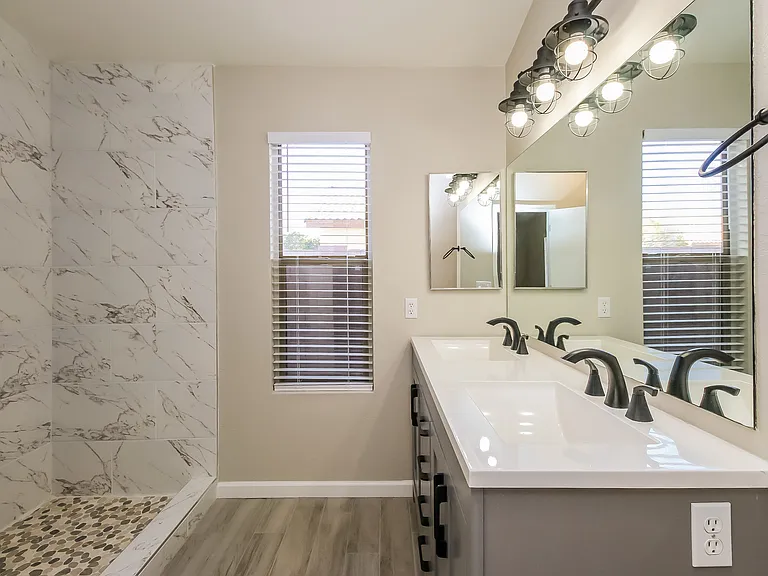 10626 E Enid Ave — Photo 10