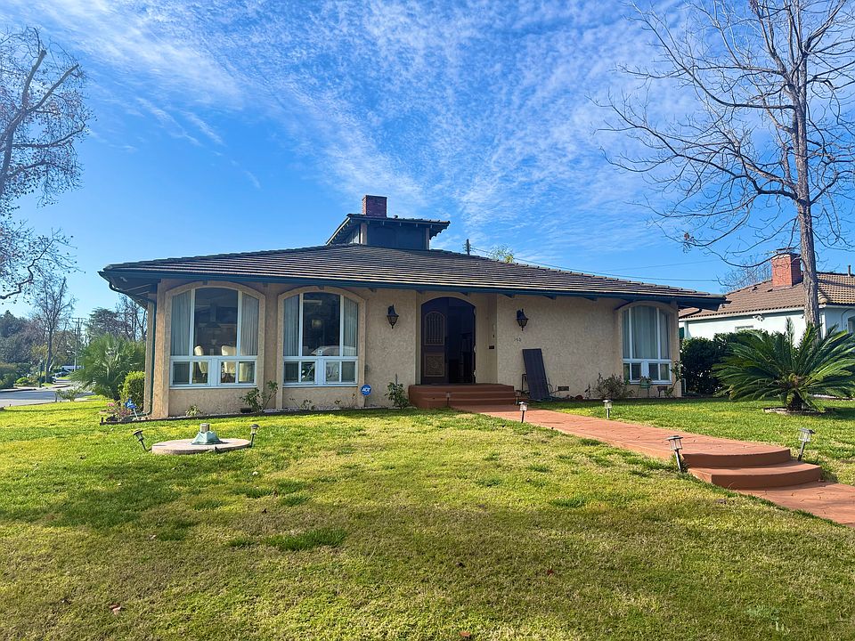 1st image of 902 Coronado Dr