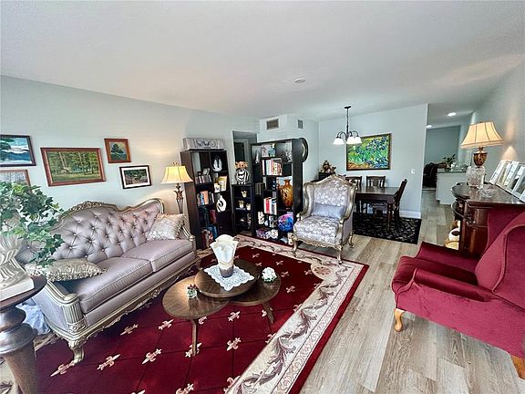 4th image of 2286 Norwegian Dr APT 8