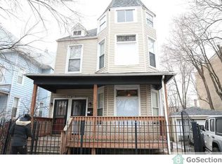 2716 E 75th St #1, Chicago, IL 60649