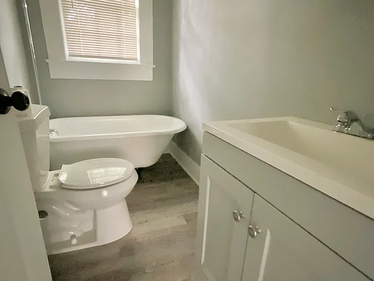 3222 Laurel St — Photo 11