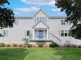 560 Fairfield Beach Rd, Fairfield, CT 06824