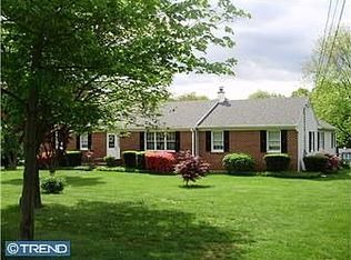 1360 Crestmont Dr, Downingtown, PA 19335
