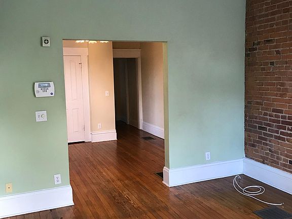 4th image of 706 Jaeger St #706