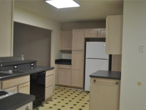 2nd image of 42187 Starlite Ct #18